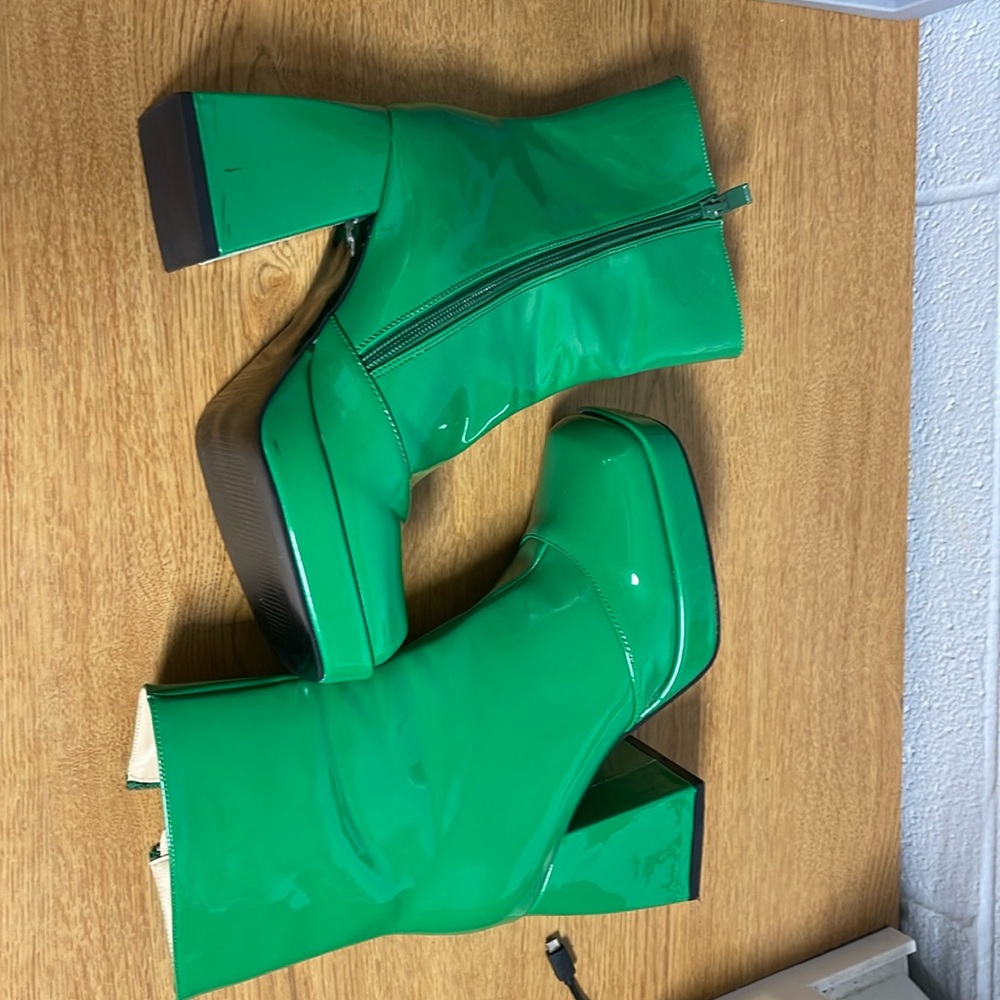 Green Chunky Heel Boots